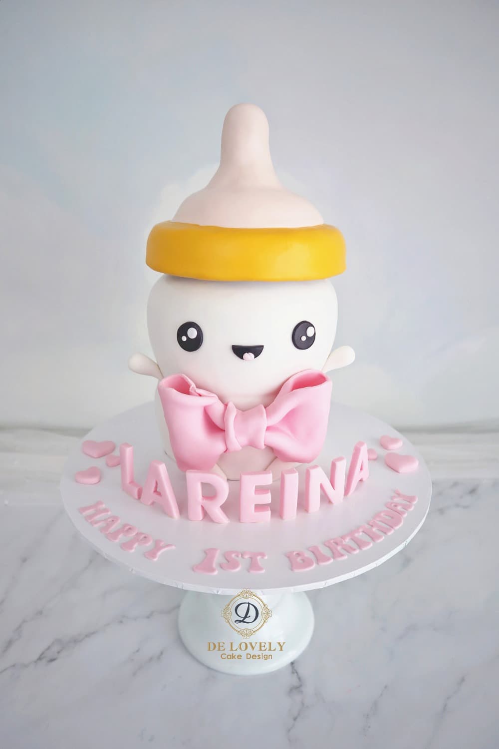 Baby Bottle Cake (CID: 160010)